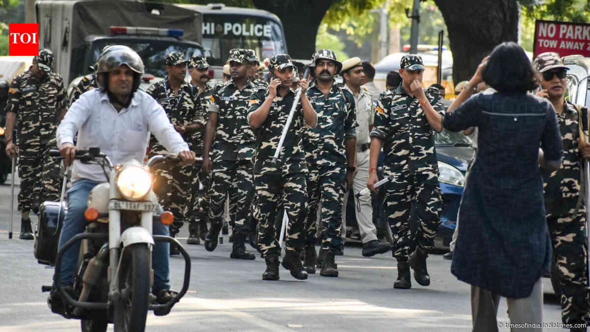 Govt orders internet shutdown within 4-kilometer radius of Janpath–Kartavya Path ahead of anti-CEC protest