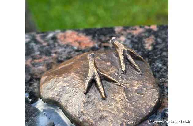 POL-GÖ: (333/2026) Gewaltsam entfernt - Messingfiguren von Grabstätte in Herzberg gestohlen, Zeugen gesucht