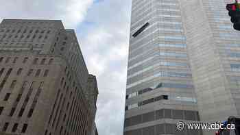 Workers safe following rescue operation in downtown Montreal near Place Bonaventure