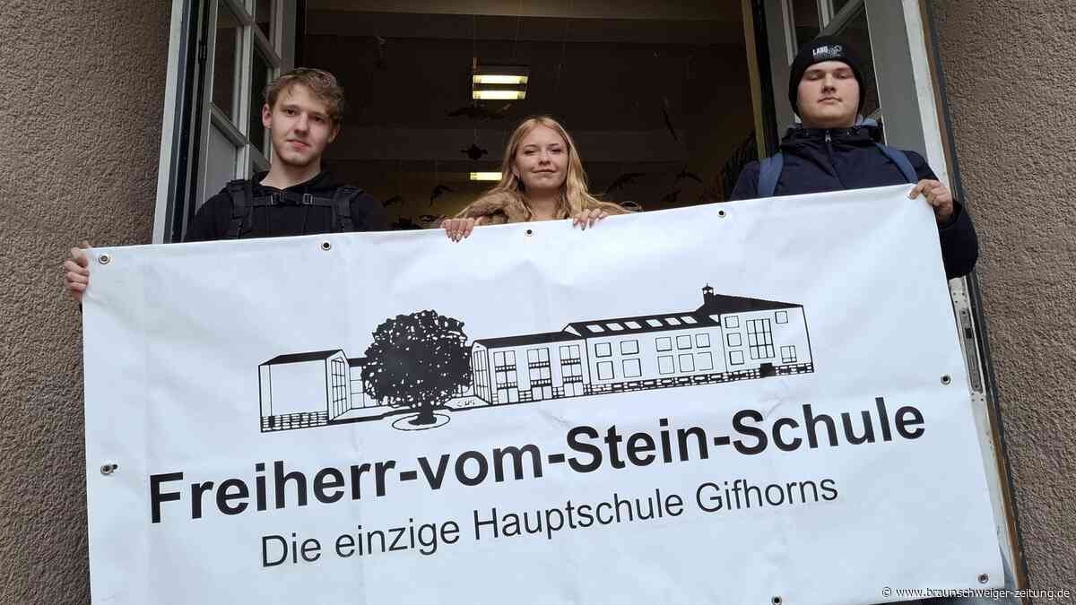 Ein letzter Gruß von 400 Schülern, bevor diese Gifhorner Schule Geschichte wird