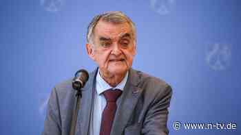 Gesundheitliche Pechsträhne: Treppensturz: NRW-Innenminister Reul bricht sich die Hüfte