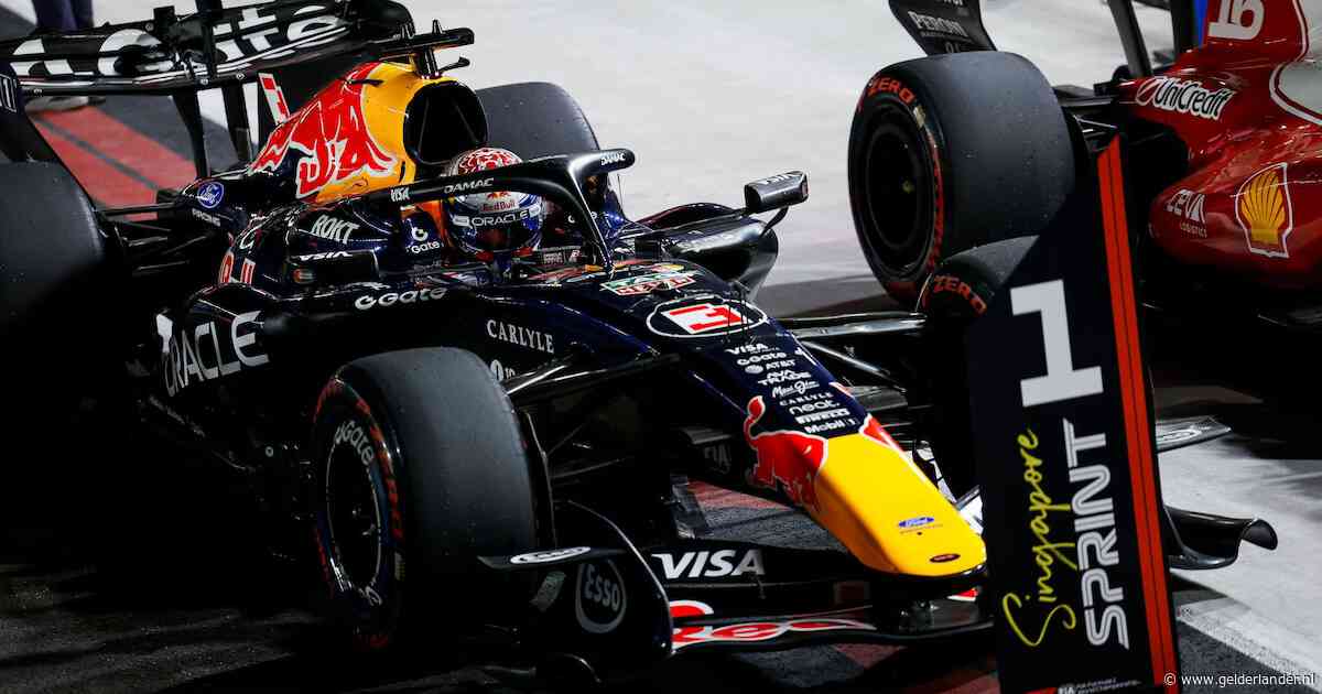 Max Verstappen verrast concurrentie met pole voor sprintrace in Singapore: ‘Dit had ik nooit verwacht hier’