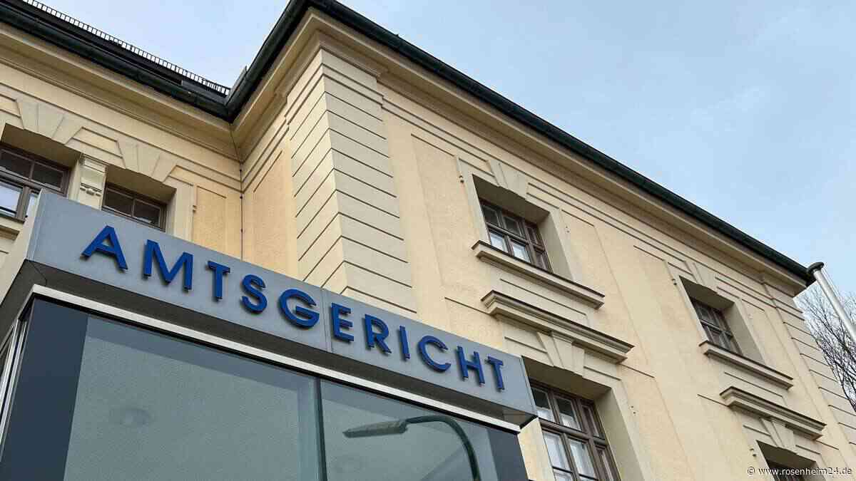 Streit am Tegernsee: Rentner (72) als „blöden Touri“ beschimpft? – Freispruch für Angeklagten