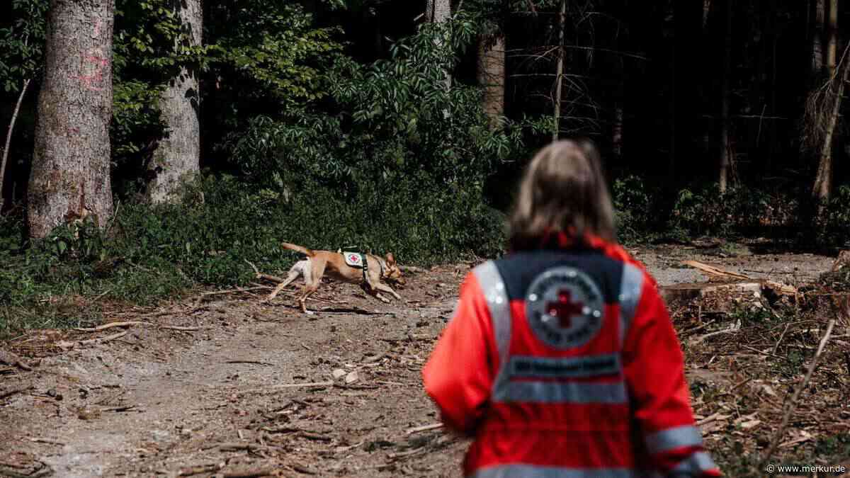 Drohnen und Rettungshunde in Geretsried: Polizei verrät den Grund für den Großeinsatz am Samstag
