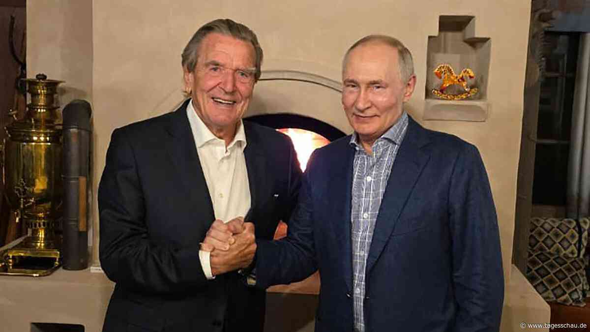 Altkanzler Schröder bei Putins Geburtstag: Kopfschütteln, Wut, Empörung