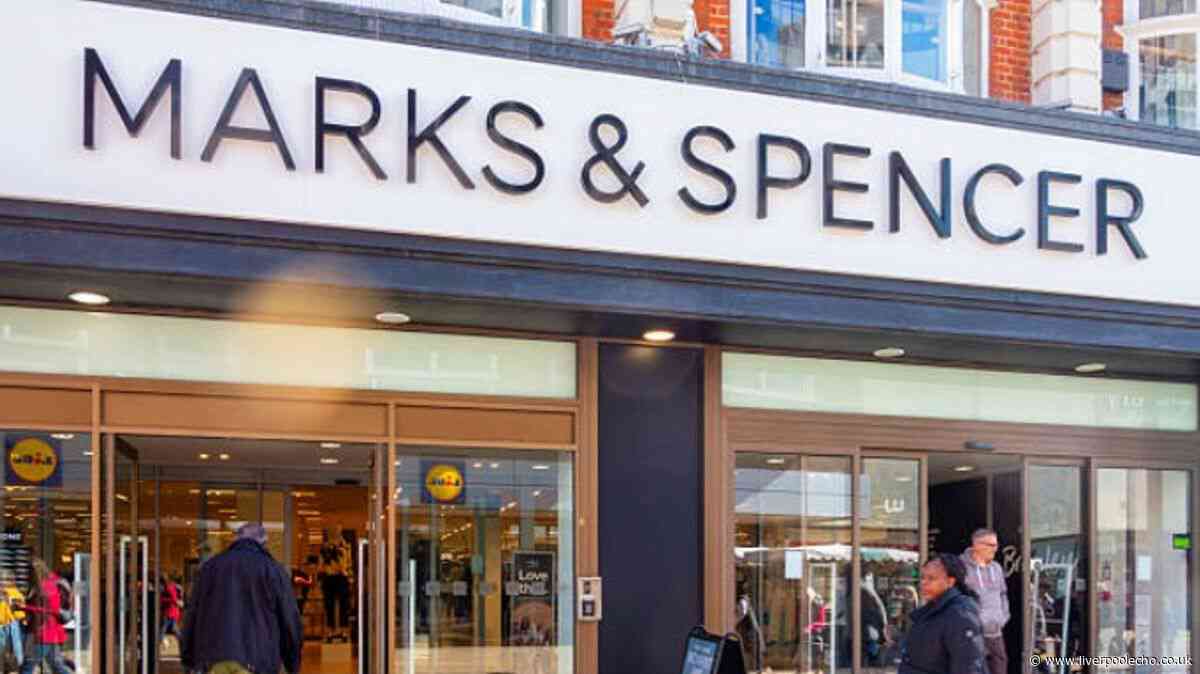 M&S shoppers race to buy £16 accessory that's 'perfect for autumn'