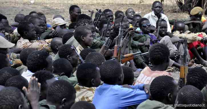 Più di dieci paesi africani siglano la Convenzione sul disarmo dei bambini soldato. Ma una firma non basta