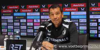 Van Bronckhorst onder de indruk: 'Leek wel alsof het niet zijn eerste keer was'