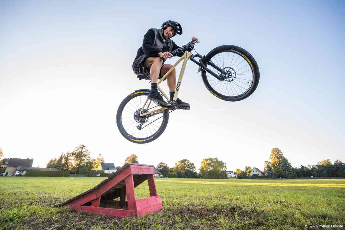 Statt illegal durch den Wald: Szenestar Lukas Knopf unterstützt Pumptrack im Erzgebirge