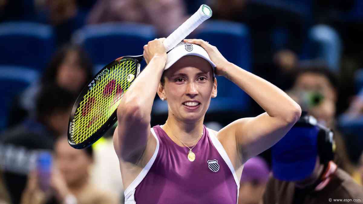 Mertens stops Swiatek to reach China Open semifinals
