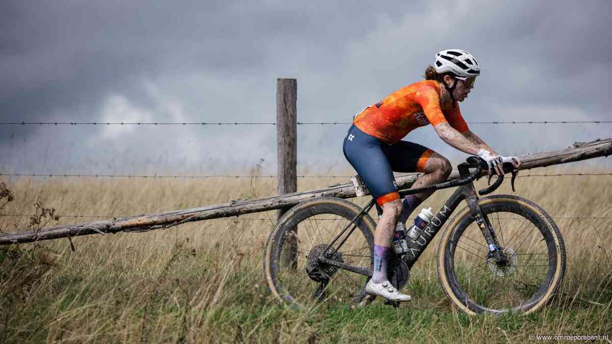 Elisa uit Breda rijdt zonder profcontract WK gravel tussen de wereldtop