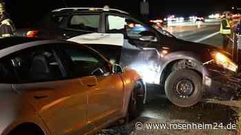 Unfall auf der A8 bei Rosenheim sorgt für Behinderungen – E-Auto beteiligt