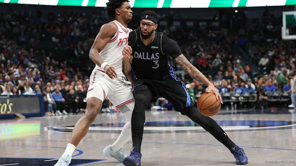 Rockets down Mavs in China 135-117
