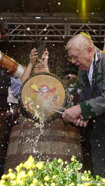 Spank that spigot! Keg tapped at K-W Oktoberfest