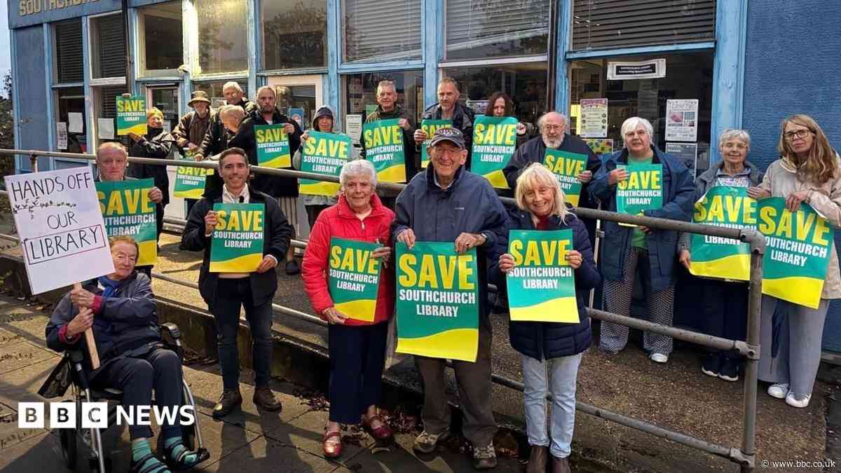 Campaigners protest against library relocation