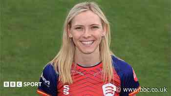 Essex Women all-rounder Smale signs new deal