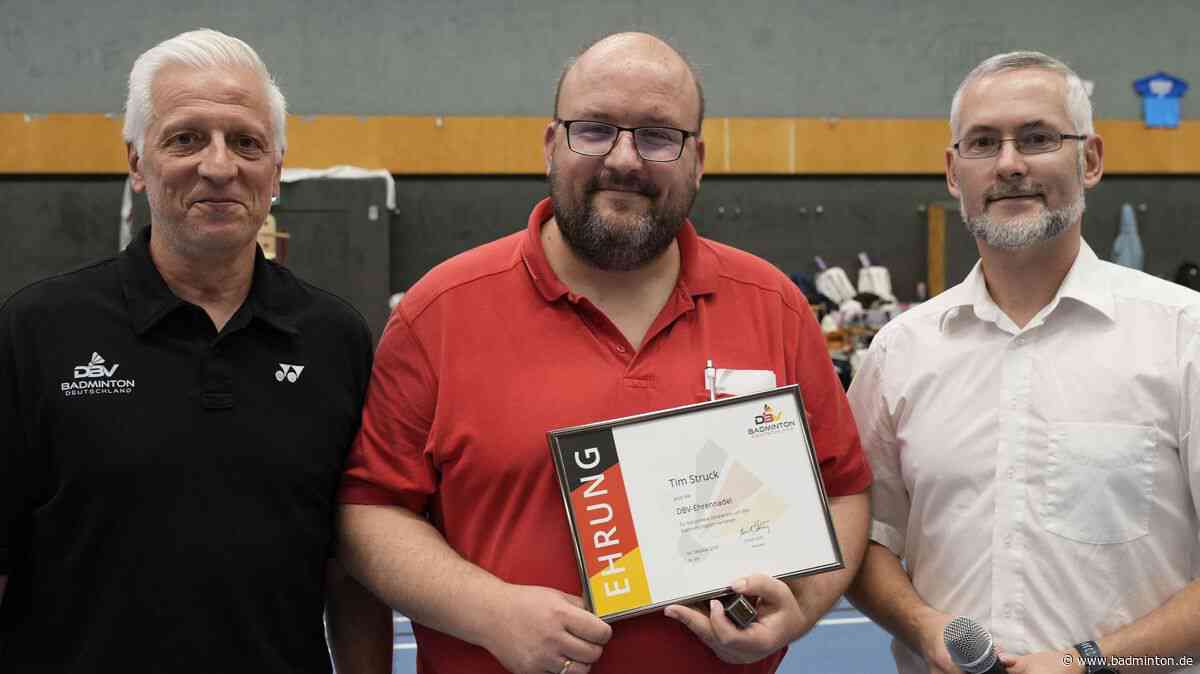 Ehrennadel des DBV für Tim Struck
