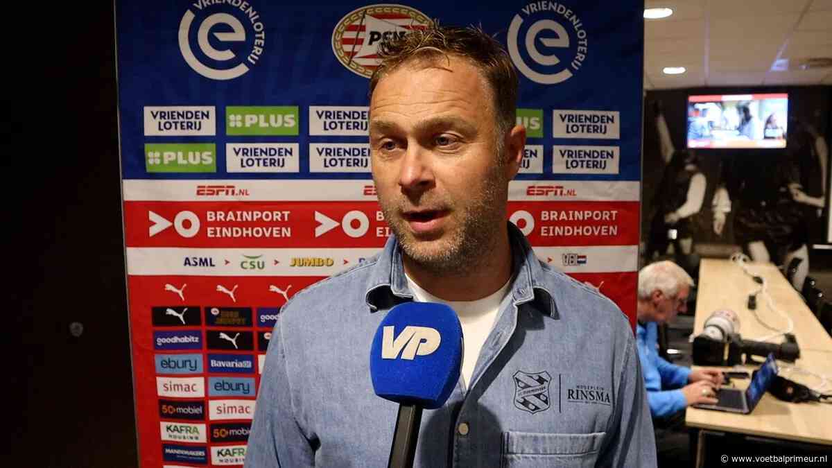 Veldman ziet gemiste rode kaart van PSV: 'Als je daar strikt op bent...'