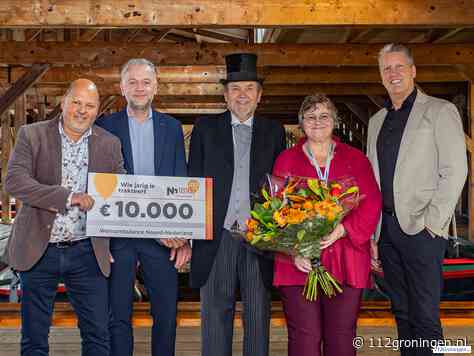 Waanzinnige cheque van 10.000 euro voor Stichting Wensambulance Noord-Nederland