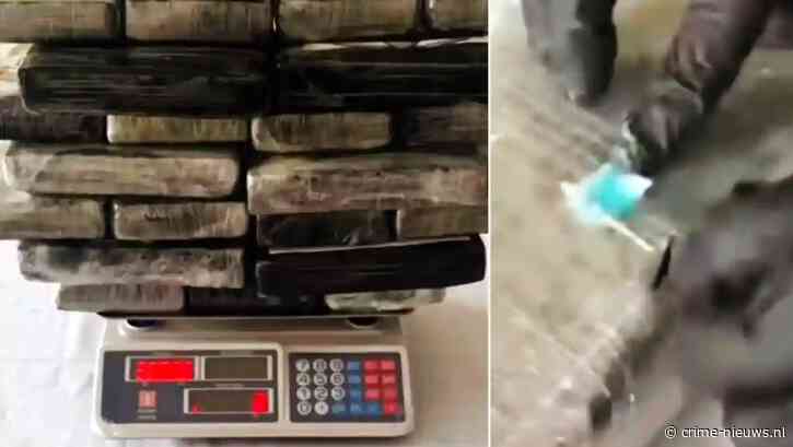 Tientallen blokken cocaïne onderschept in koffer op Colombiaanse luchthaven