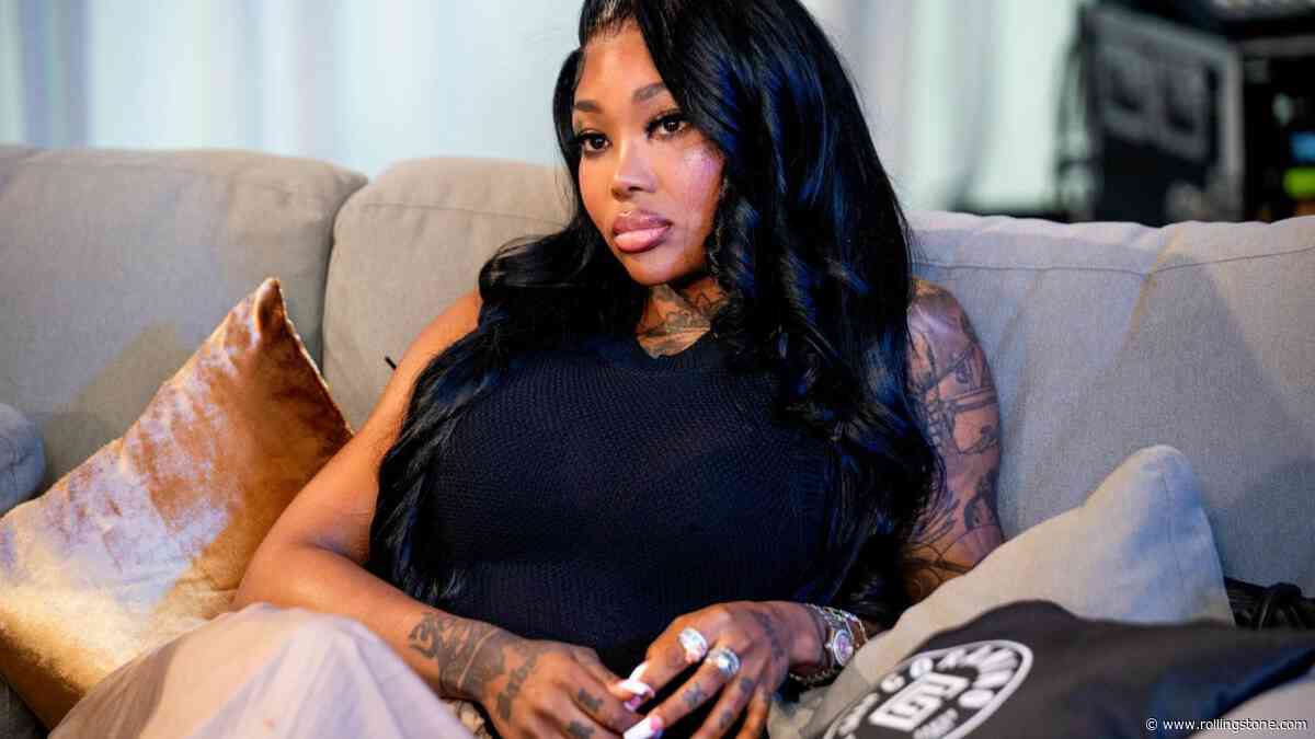 Interscope Claims Summer Walker Will Owe $50 Million if She Walks Away From Record Deal