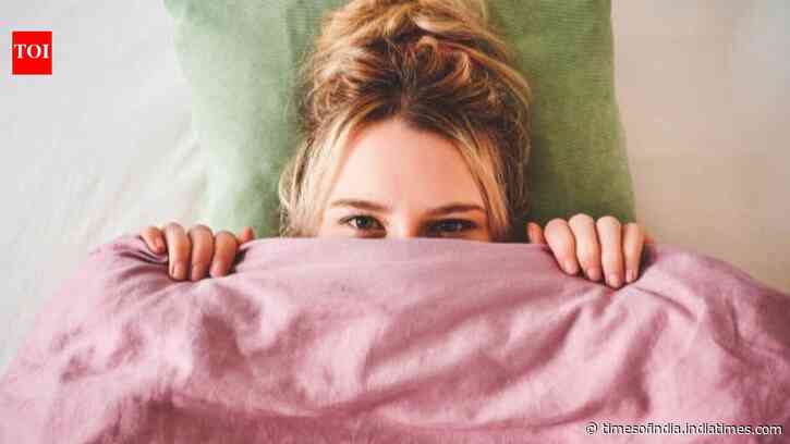 How to wash a comforter naturally: Easy ways to remove stubborn stains, deep odours and discolouration