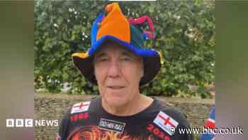 Man, 72, to crawl across counties after World Cup bet
