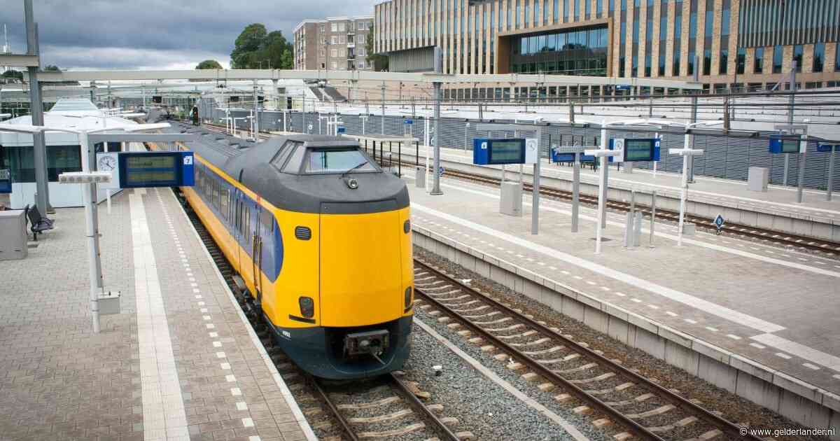 Nieuwe ov-staking, de Jansbeek staat droog en meer Arnhems nieuws van deze week