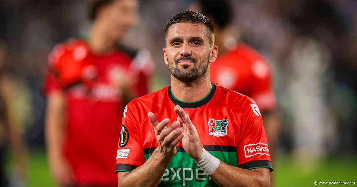 Dusan Tadic vindt het moeilijk om met NEC tegen grote liefde Ajax te spelen: ‘Moet mezelf mentaal goed voorbereiden’