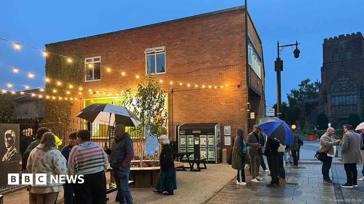 'Pocket park' opens next to medieval abbey