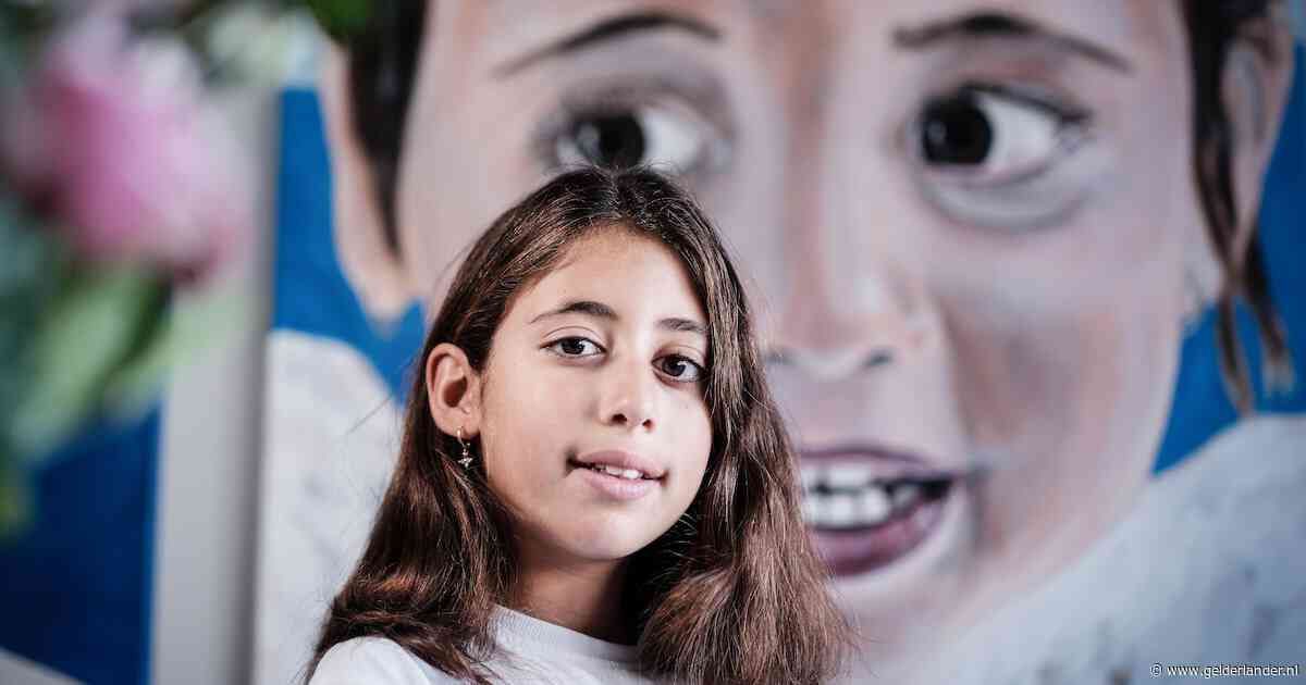 Als het koud is, voelt Elfida (10) steken in haar been: nu zet ze zich in voor andere kinderen met reuma