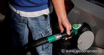 Benzineprijs breekt opnieuw record en is nu even duur als diesel