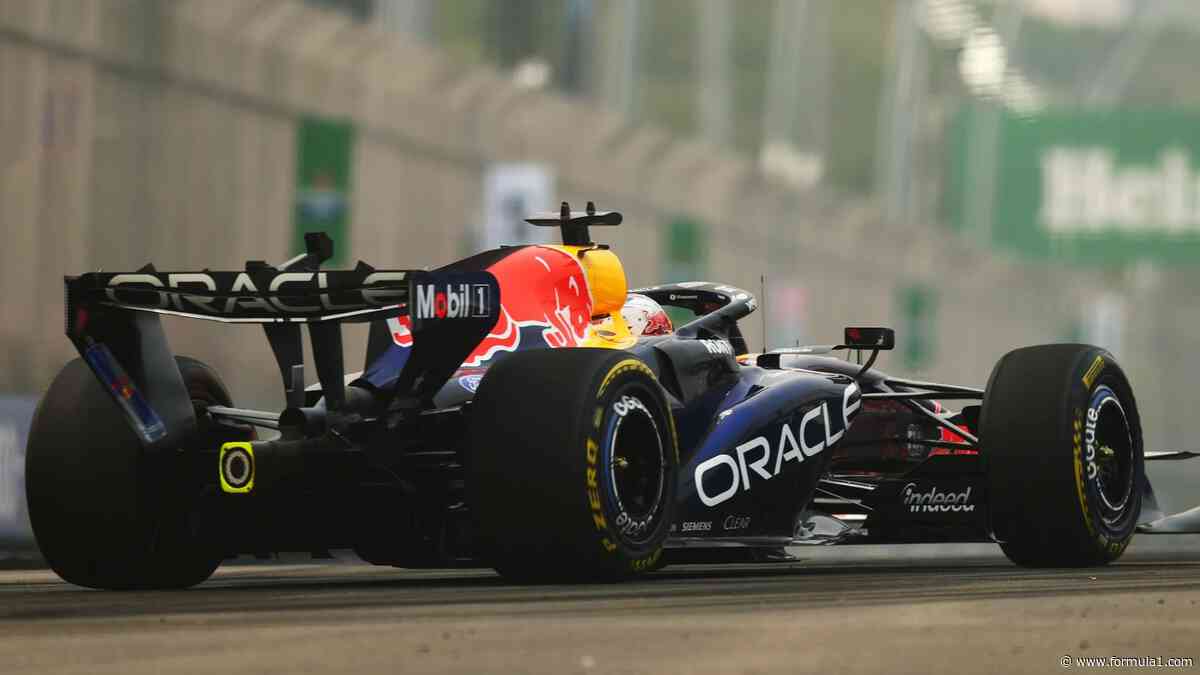 LIVE COVERAGE: Singapore Sprint start delayed as rain falls