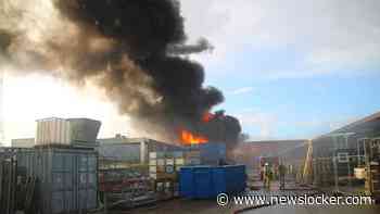 Brand in pand op industrieterrein Papendrecht, NL-Alert verstuurd