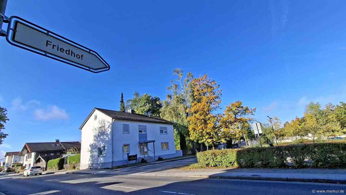 „Nägel mit Köpfen“: Trend geht zu BRK-Standort auf Friedhofsparkplatz – doch es gibt auch Kritik