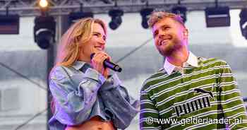 Suzan en Freek kunnen oren niet geloven, binnen een week staat duo op 1 in Nederlandse Top 40