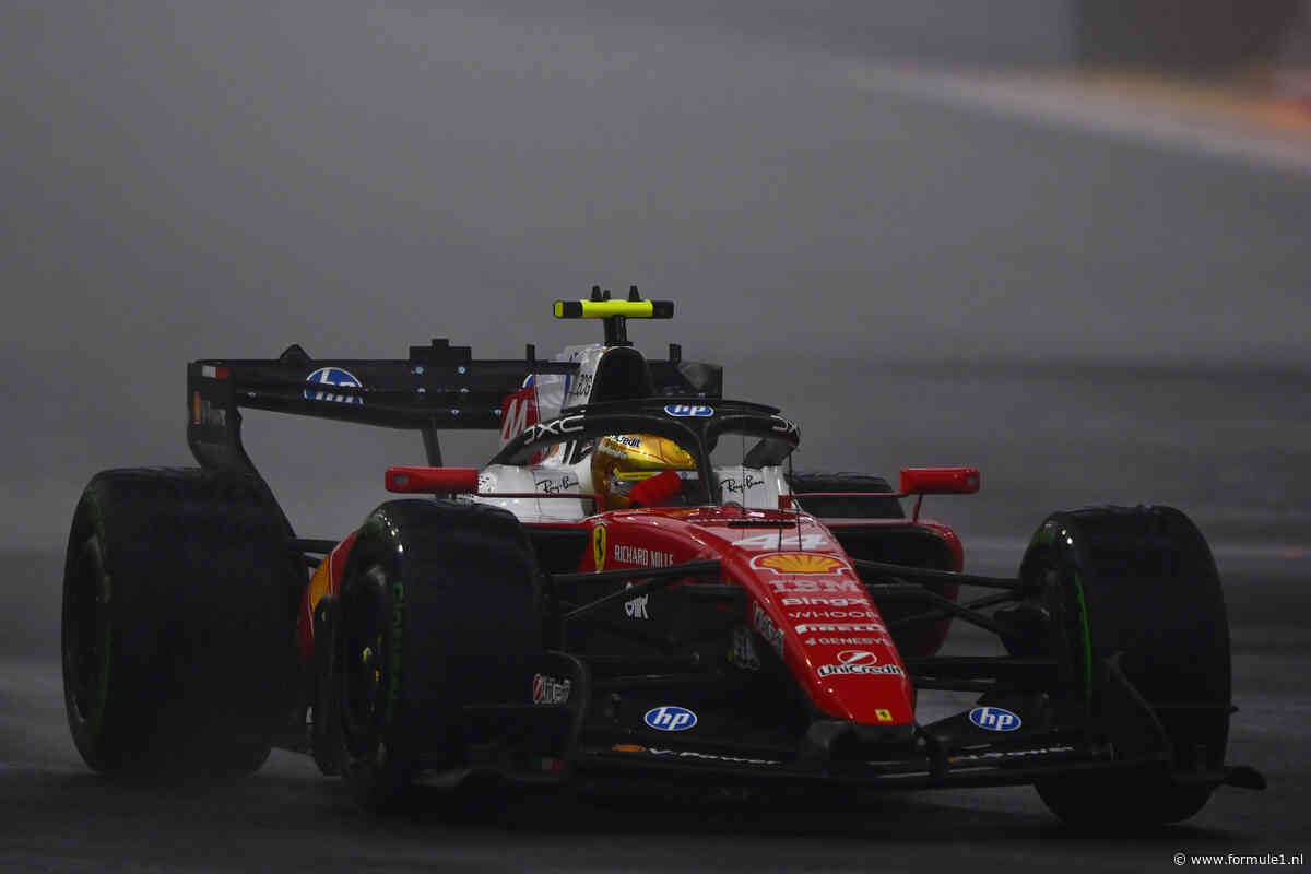 Hamilton geniet van P2 in sprintrace Singapore: ‘Heerlijk om op dit circuit in de regen te rijden’