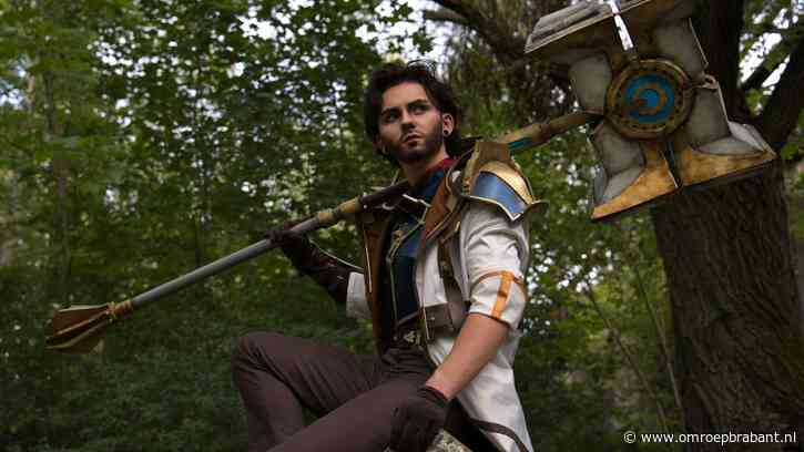 Design Museum brengt ode aan Cosplay: 'Heb 400 uur aan dit kostuum gewerkt'
