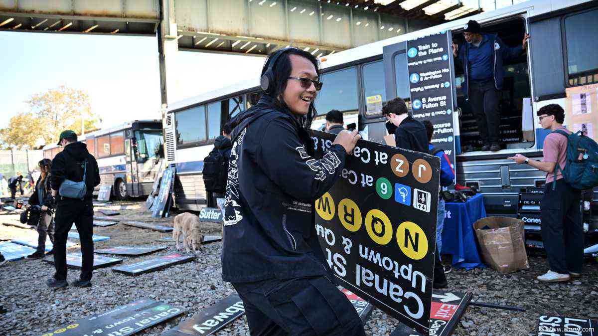 Why thousands of transit buffs came out in droves to buy a piece of NYC subway history at annual MTA pop-up shop