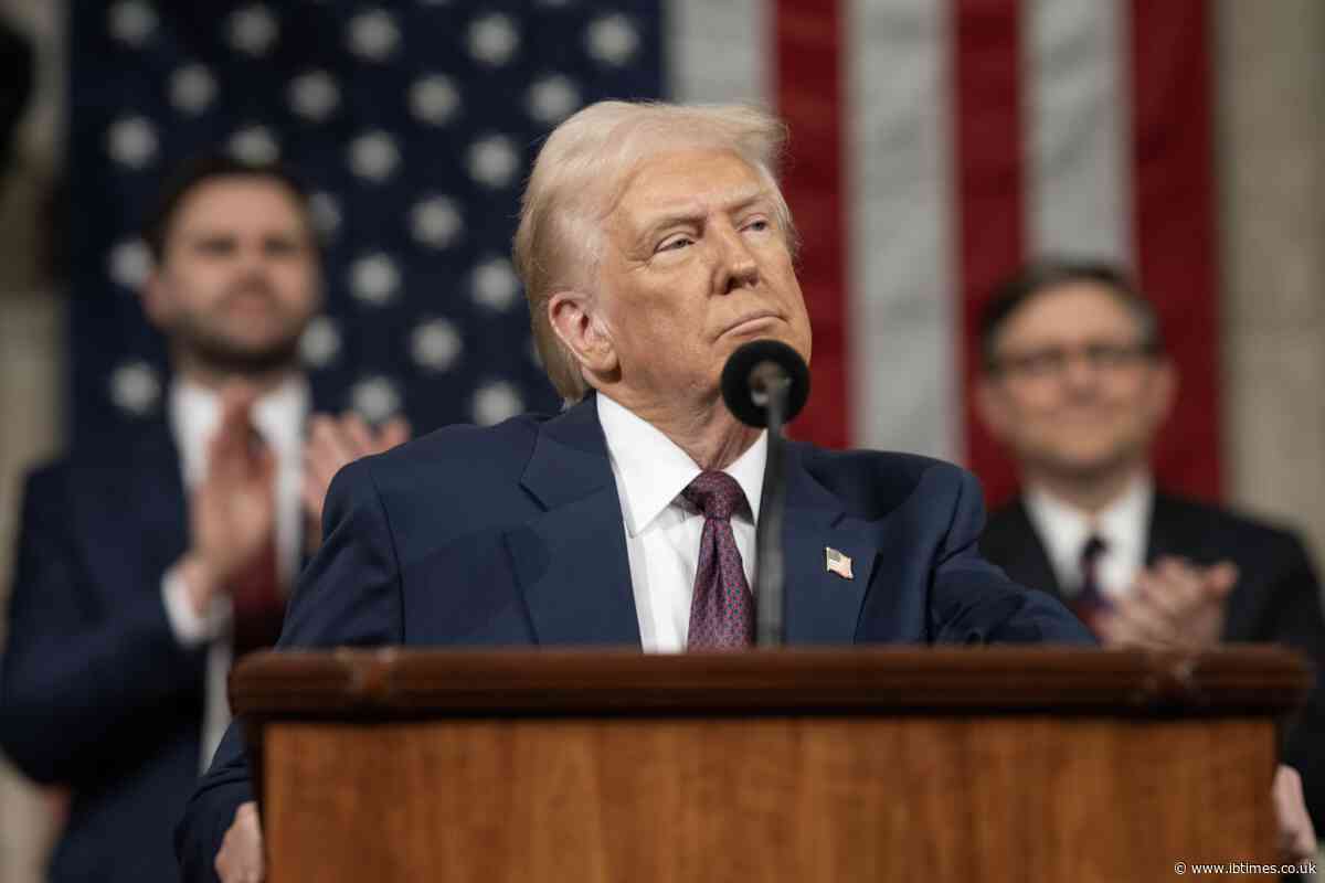 Donald Trump's On-Camera 'Microsleeps' Point to 'Significant Neurological Decline', Psychologist Claims