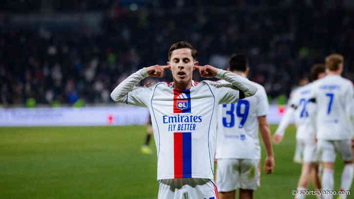 Lyon striker Rémi Himbert drops down hierarchy in Paulo Fonseca squad
