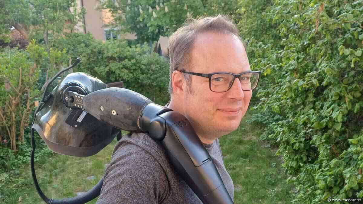 Arm amputiert, Thriller geschrieben: Markt Schwabener kämpft sich durch den Krebs