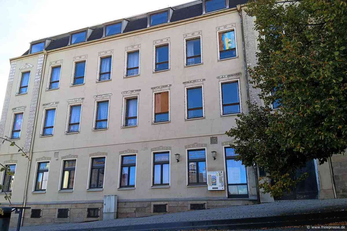 Netzschkauer Ratskeller: Teile der Fassade abgefallen