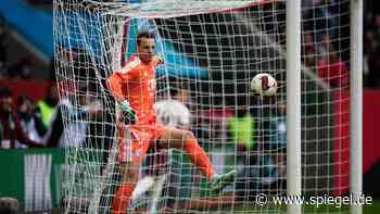 Fußball-Bundesliga: Manuel Neuer verschuldet Rekord-Gegentor gegen FC Augsburg