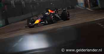 Max Verstappen flikt het weer: Nederlander pakt pole voor hoofdrace in Singapore