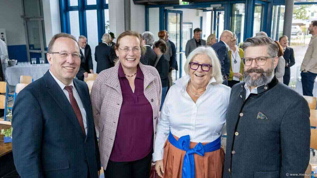 Kleines Fest, große Gefühle: Privatschule Pasold-Weißauer feiert 100 Jahre