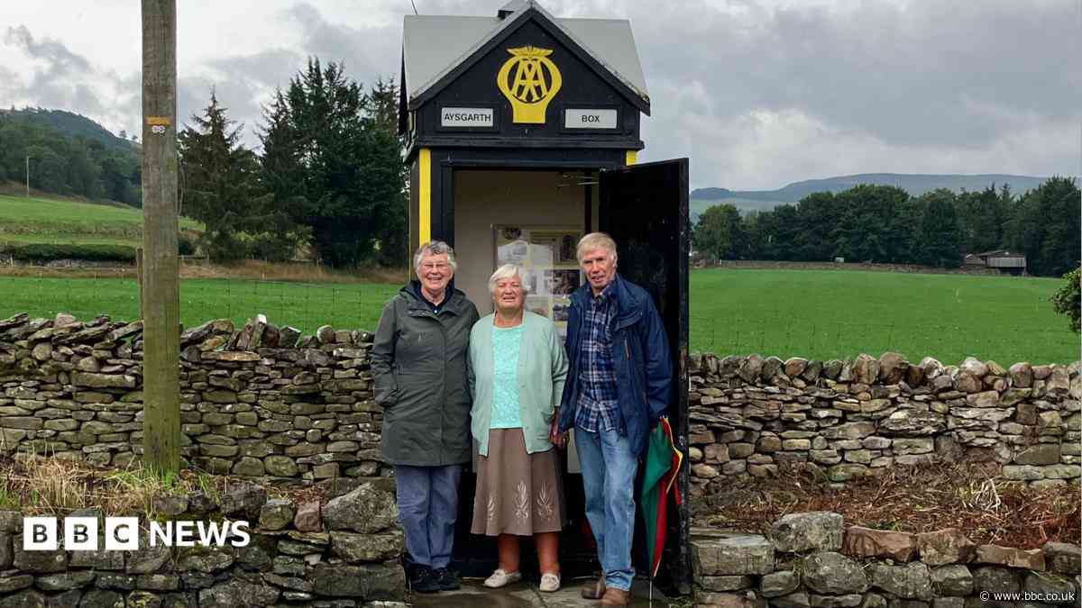The volunteers 'preserving the past' at the side of the road
