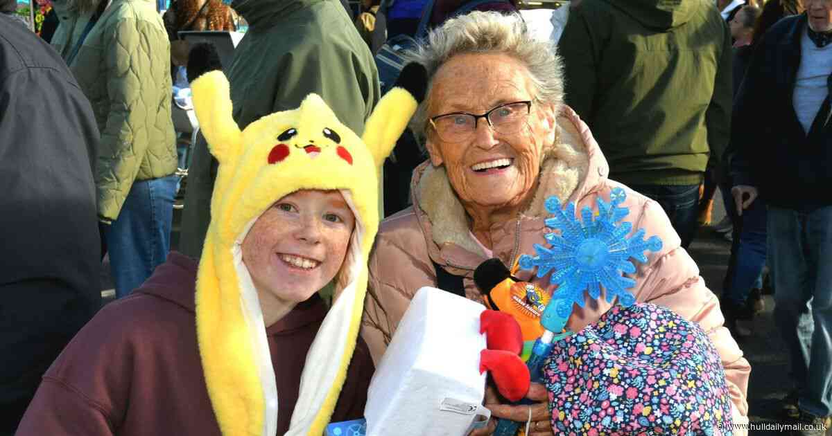 More than 115 faces as Hull Fair 2026's first Saturday crowds are snapped