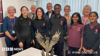 Pupils forge art from knives in anti-crime project