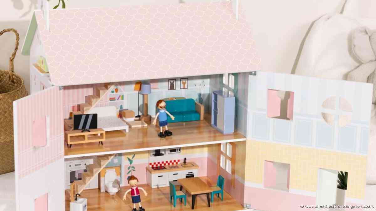 Parents race to snap up traditional wooden dolls house for £24 instead of £70 ahead of Christmas